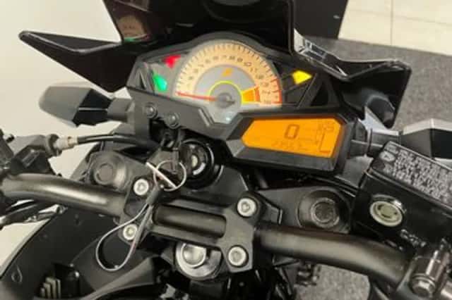 Kawasaki Z300 (2016) thumbnail 2