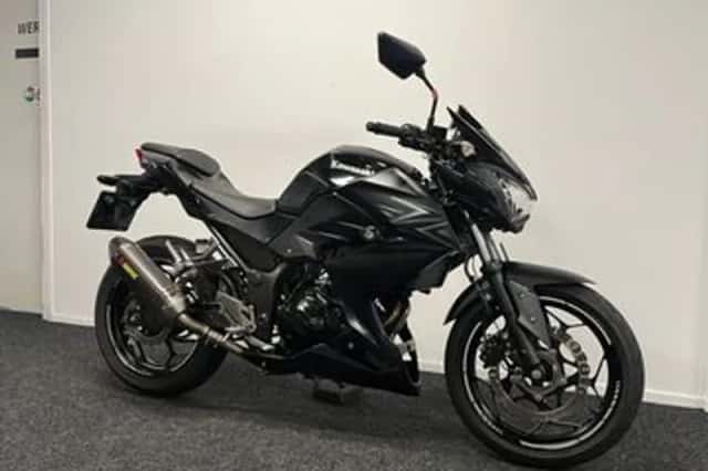 Kawasaki Z300 (2016) thumbnail 4