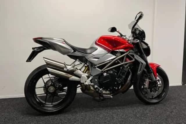 MV Agusta Brutale 1090 (2009) thumbnail 5