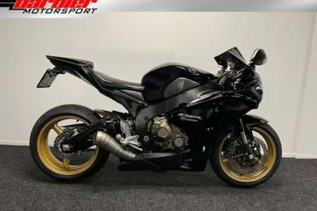 Honda CBR1000RR (2008) thumbnail 1