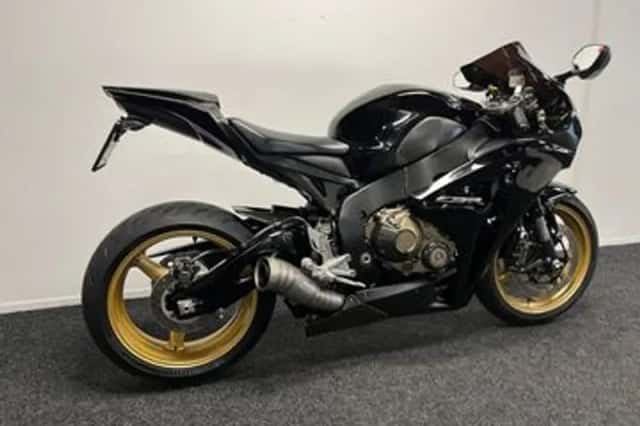 Honda CBR1000RR (2008) thumbnail 5