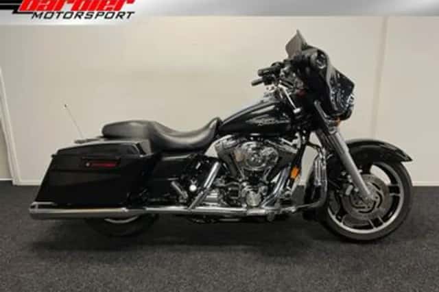 Harley-Davidson Street Glide (2006) thumbnail 1