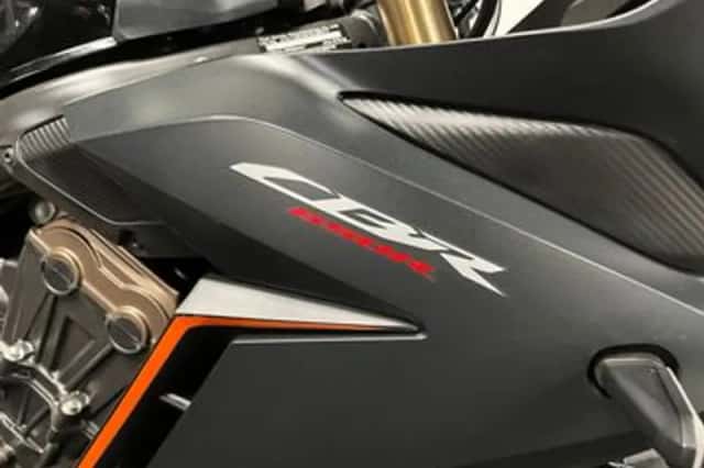 Honda CBR650R (2022) thumbnail 3