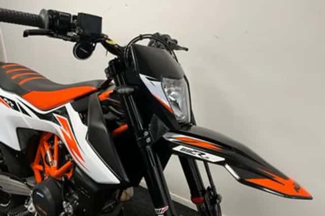 KTM 690 SMC (2020) thumbnail 4