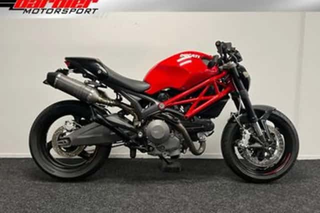 Ducati Monster 696 (2008) thumbnail 1
