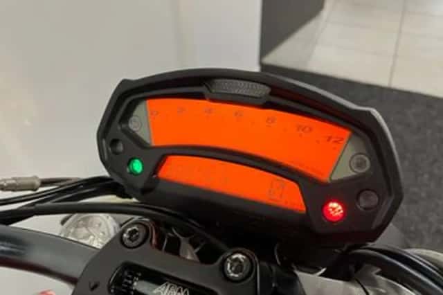 Ducati Monster 696 (2008) thumbnail 2