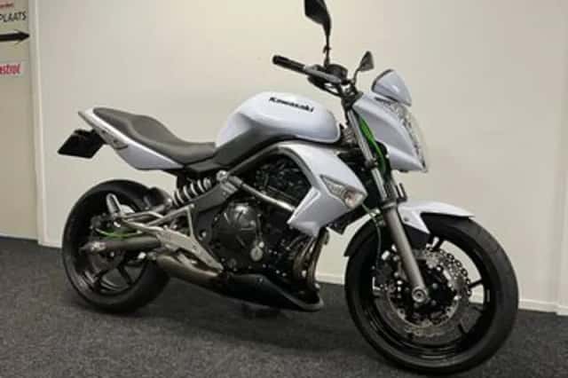 Kawasaki Er-6n (2009) thumbnail 4