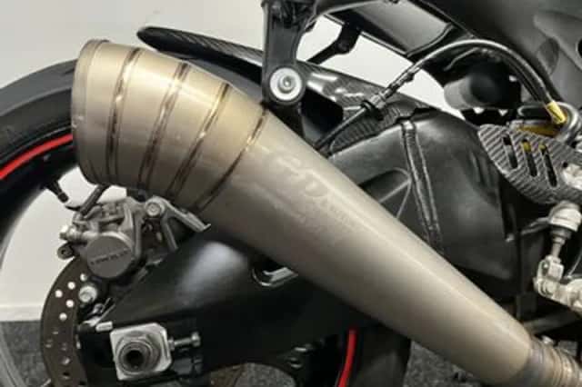 Suzuki GSX-R750 (2006) thumbnail 3