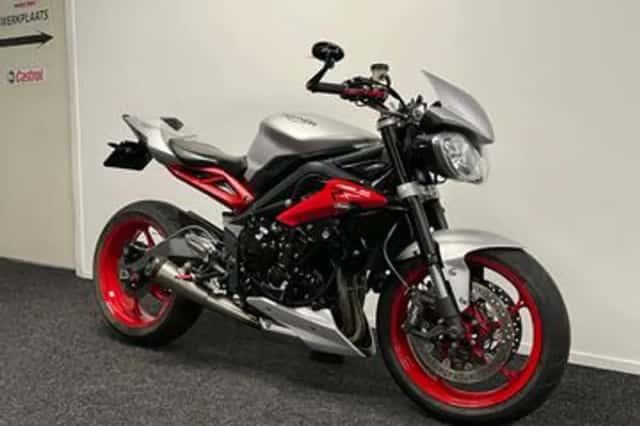 Triumph Street Triple RX (2016) thumbnail 6