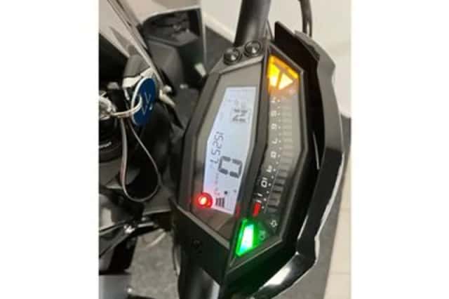 Kawasaki Z 1000 R (2017) thumbnail 2