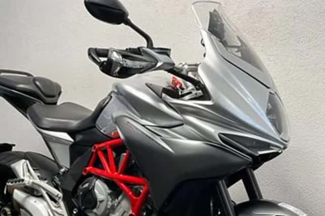 MV Agusta Turismo Veloce 800 (2015) thumbnail 3