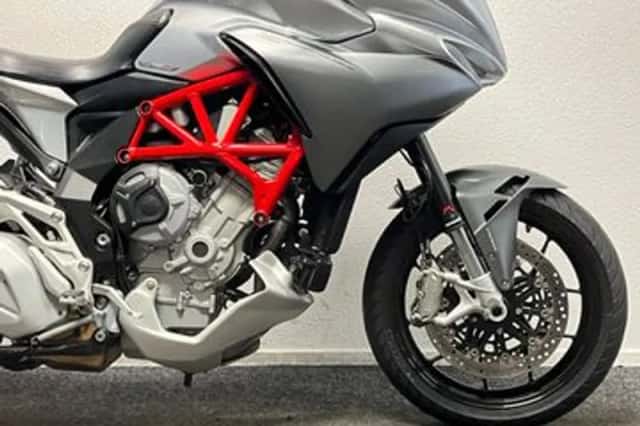 MV Agusta Turismo Veloce 800 (2015) thumbnail 5