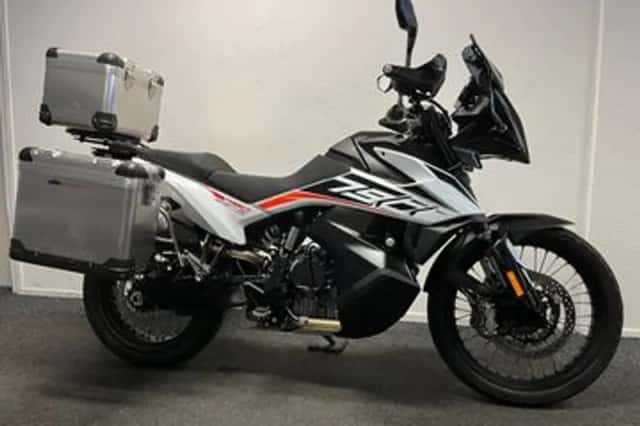 KTM 790 Adventure (2020) thumbnail 3