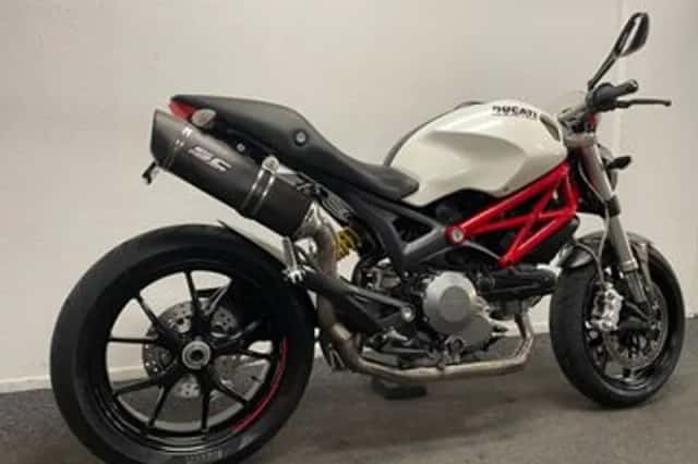 Ducati M 796 (2010) thumbnail 4