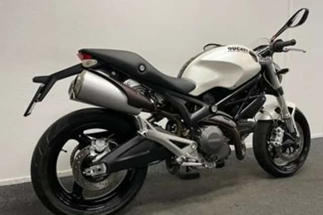 Ducati M 696 (2011) thumbnail 4