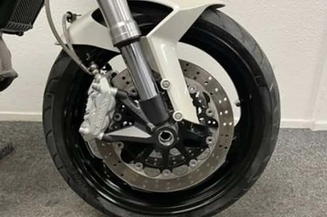 Ducati M 696 (2011) thumbnail 5