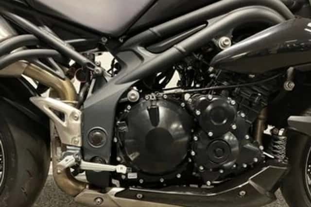 Triumph Speed Triple 1050 (2012) thumbnail 4