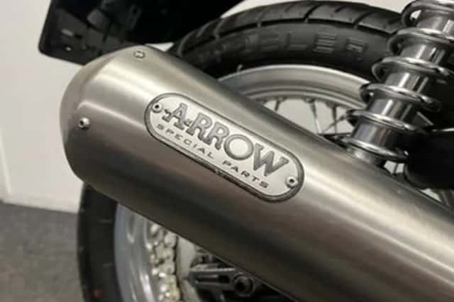 Triumph Thruxton 900 (2012) thumbnail 3