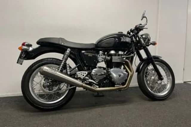 Triumph Thruxton 900 (2012) thumbnail 5