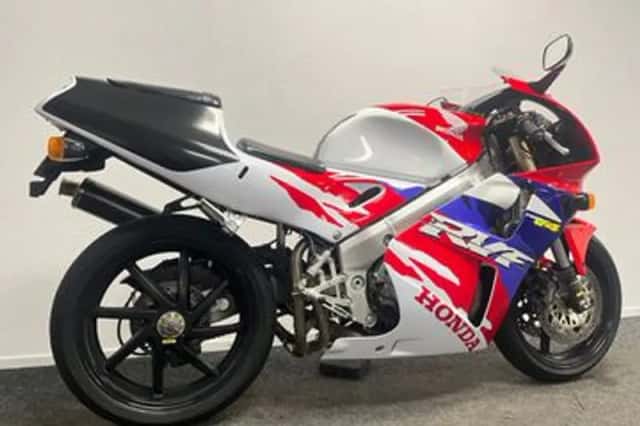Honda RVF 400 (1994) thumbnail 4
