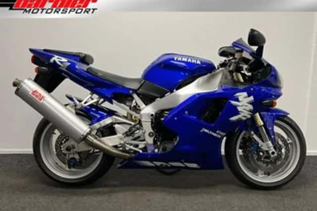 Yamaha YZF-R1 (1998) thumbnail 1
