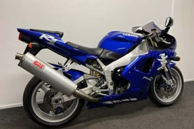 Yamaha YZF-R1 (1998) thumbnail 5