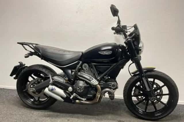 Ducati Scrambler Full Throttle (2015) thumbnail 4
