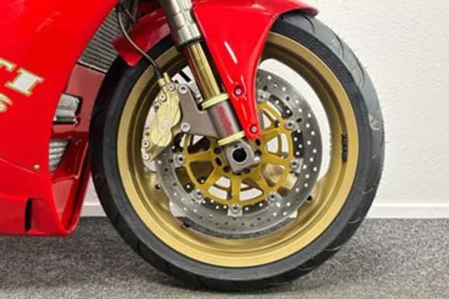 Ducati 916 (1998) thumbnail 5