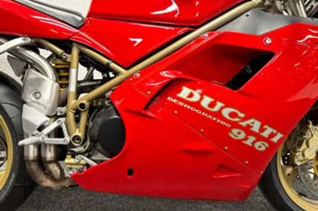 Ducati 916 (1998) thumbnail 6