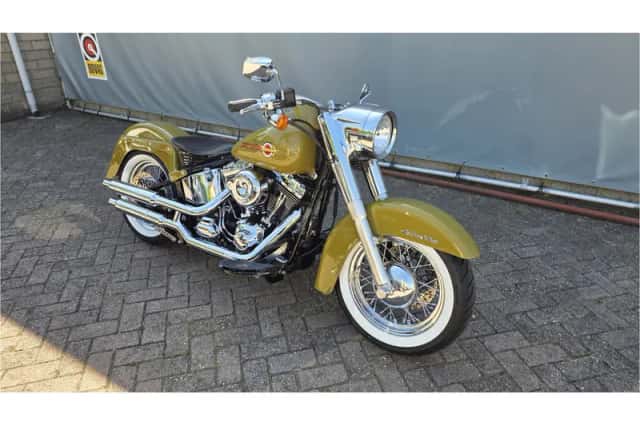 Harley-Davidson Softail (2011) thumbnail 4