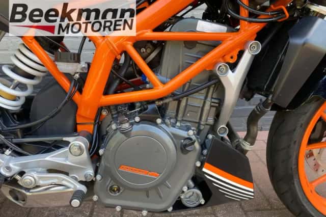KTM 390 Duke (2014) thumbnail 6