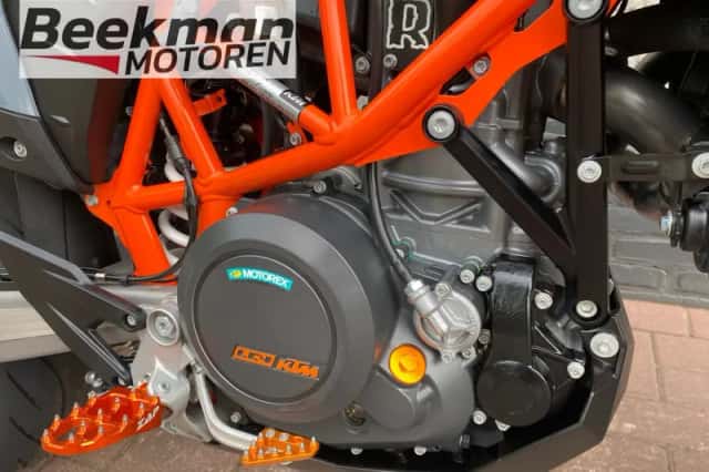 KTM 690 SMC (2021) thumbnail 6