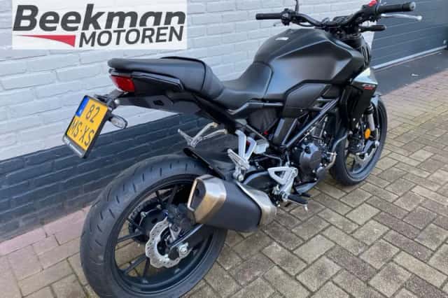 Honda CB 300 R (2023) thumbnail 3