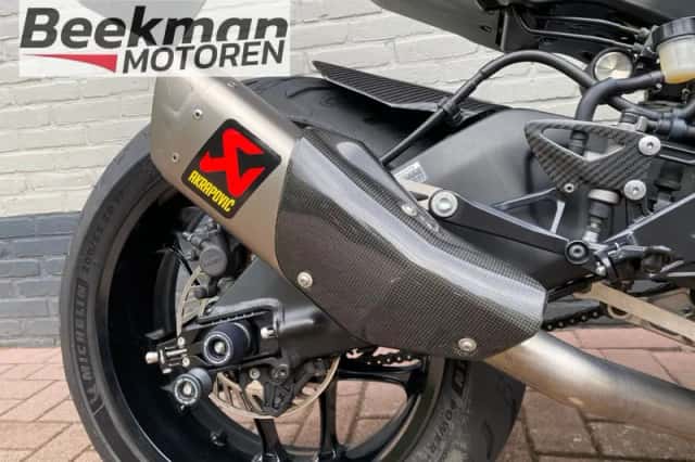 Yamaha YZF-R1 (2015) thumbnail 5