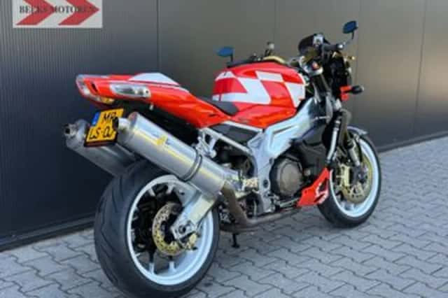 Aprilia Tuono 1000 R (2006) thumbnail 3
