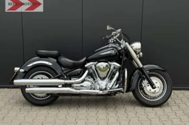 Yamaha XV 1600 Wildstar (2002) thumbnail 1