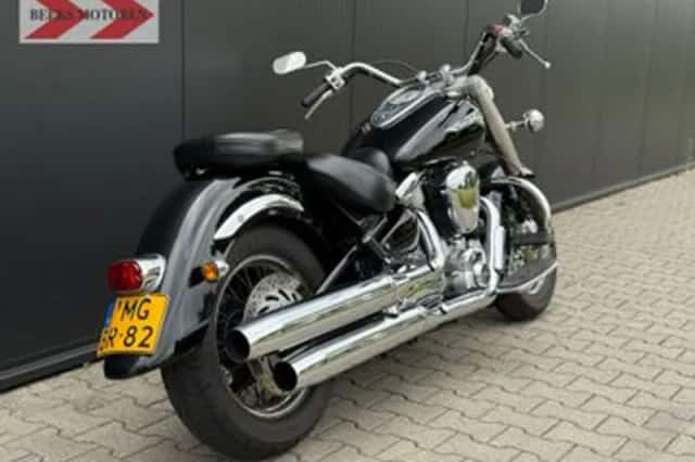 Yamaha XV 1600 Wildstar (2002) thumbnail 3