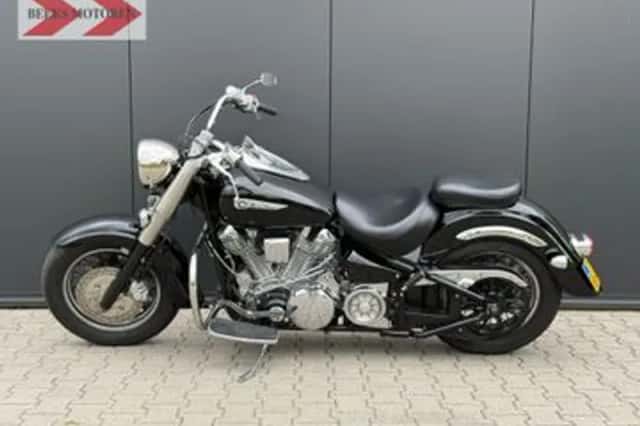 Yamaha XV 1600 Wildstar (2002) thumbnail 6