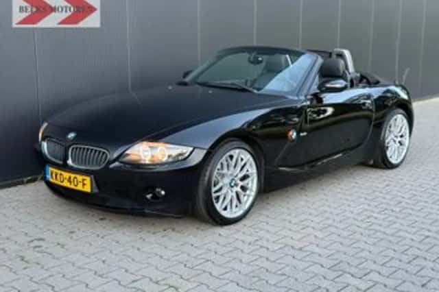 BMW Z4 2.5I (2003) thumbnail 1