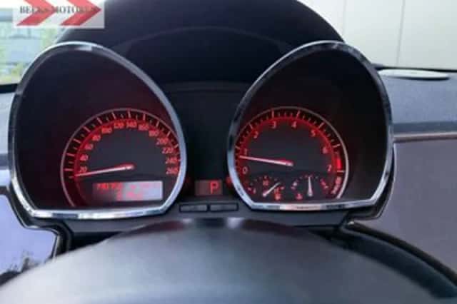 BMW Z4 2.5I (2003) thumbnail 4