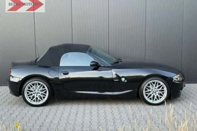 BMW Z4 2.5I (2003) thumbnail 6