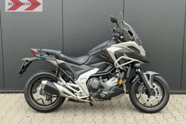 Honda NC750X (2022) thumbnail 1