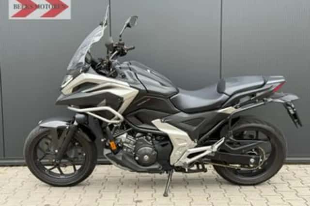 Honda NC750X (2022) thumbnail 4