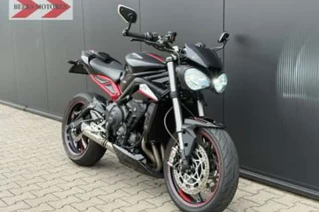 Triumph Street Triple RS (2017) thumbnail 2