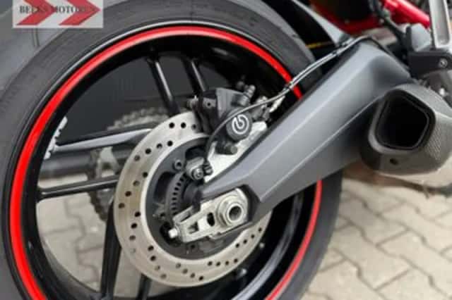 Ducati Monster 797 (2017) thumbnail 5