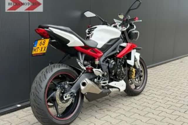 Triumph Street Triple 675 (2016) thumbnail 3