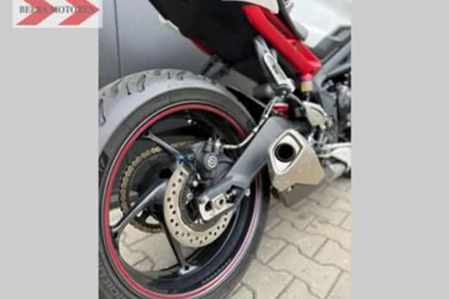 Triumph Street Triple 675 (2016) thumbnail 5