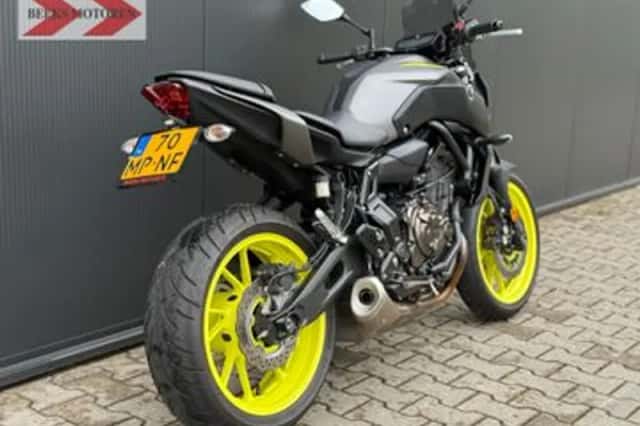 Yamaha MT-07 (2018) thumbnail 3