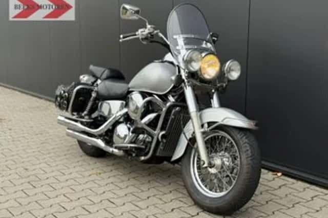 Kawasaki VN1500 Classic (1999) thumbnail 2