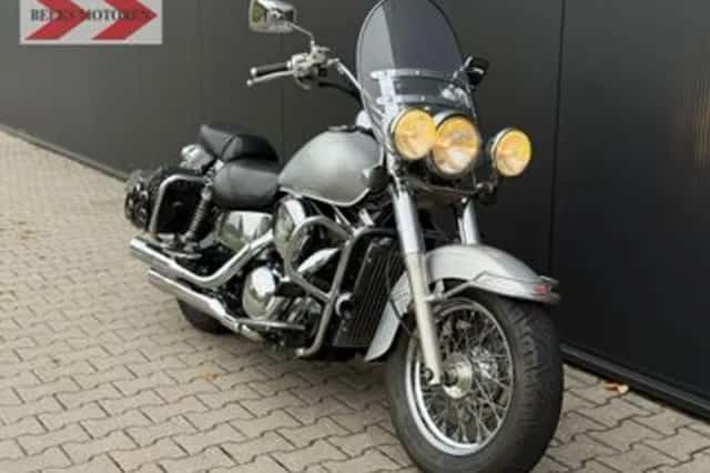 Kawasaki VN1500 Classic (1999) thumbnail 4